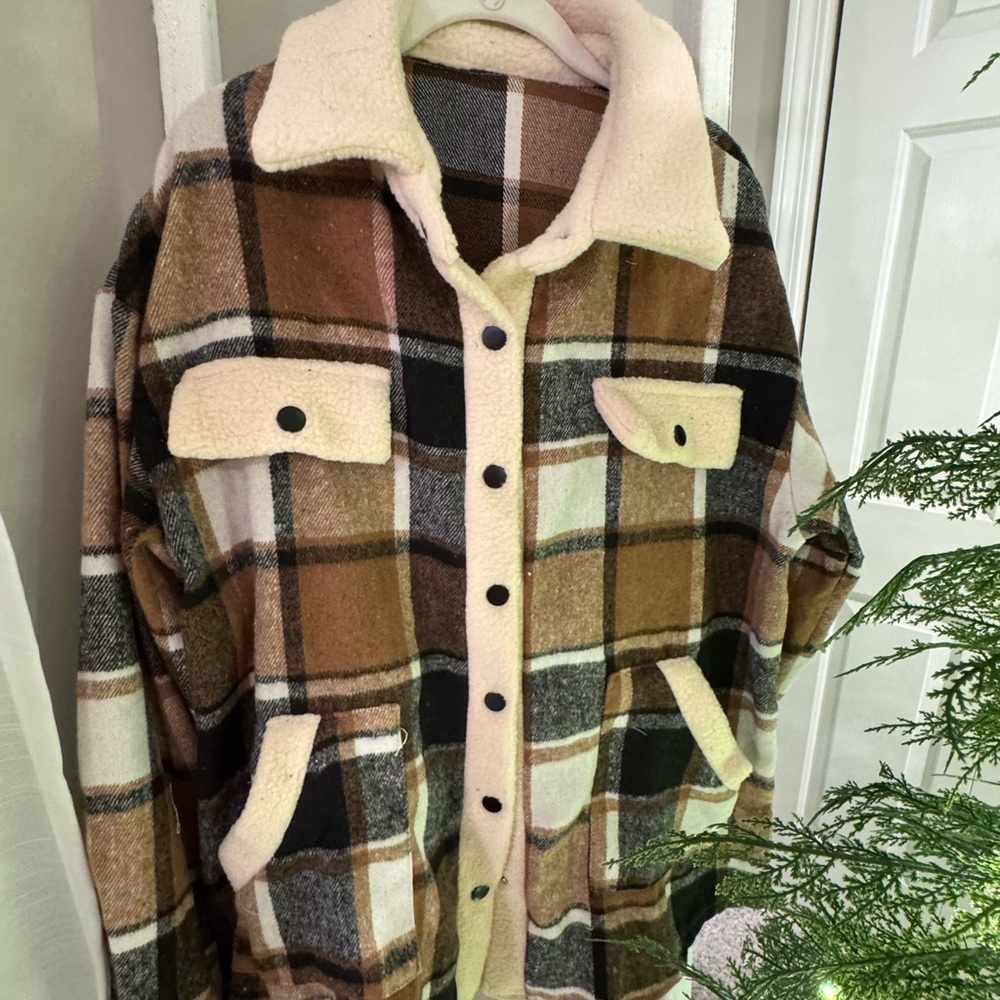Plaid Sherpa-Lined Jacket - Brown